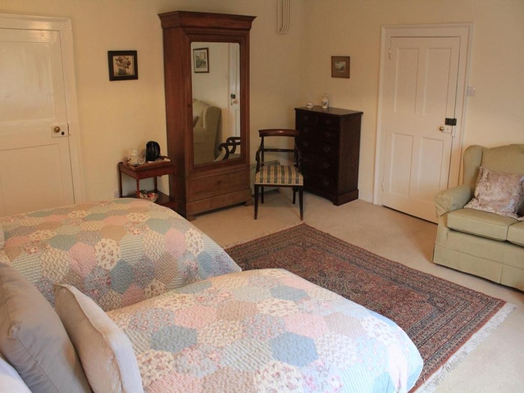 Church Farmhouse B & B Kennett Habitación foto